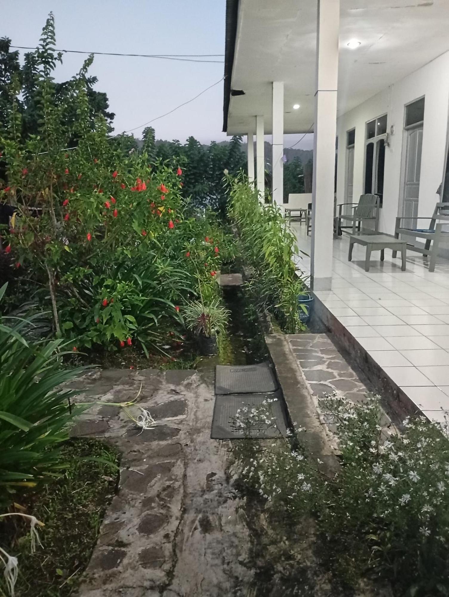 Hidayah Homestay Kelimutu Εξωτερικό φωτογραφία